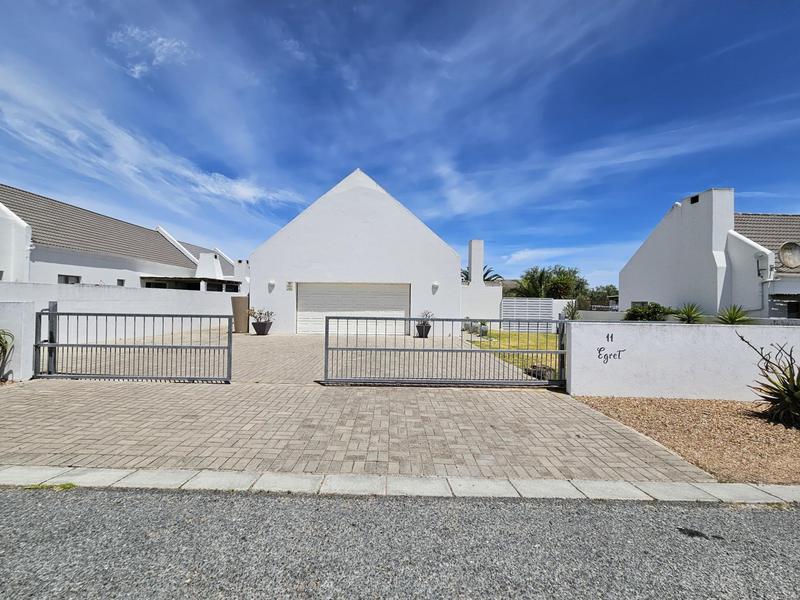 4 Bedroom Property for Sale in Golden Mile Western Cape